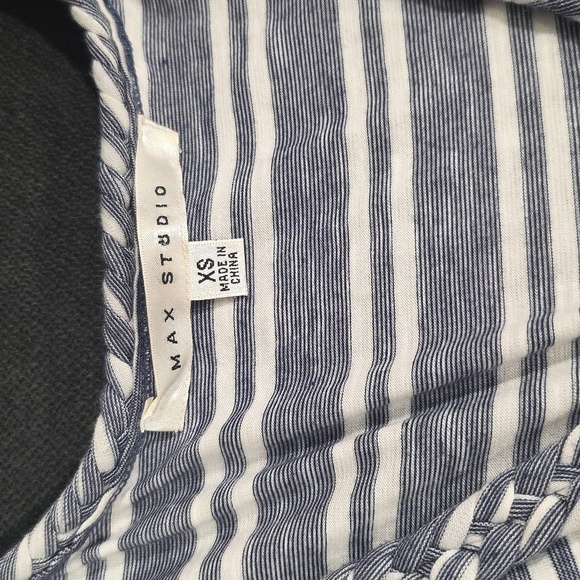 Max Studio Blue and White Striped Maxi Dress. Size XS - Picture 4 of 5